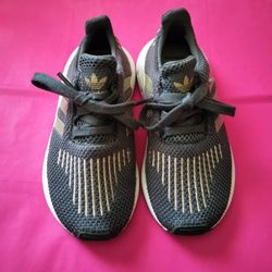 Adidas Swift Run Kids Size 10C