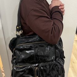 Tod’s black Shiny Patent leather Purse Handbag  Black & Gold 