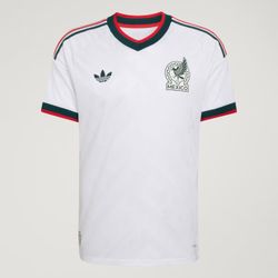 Brand new. Authentic Size L