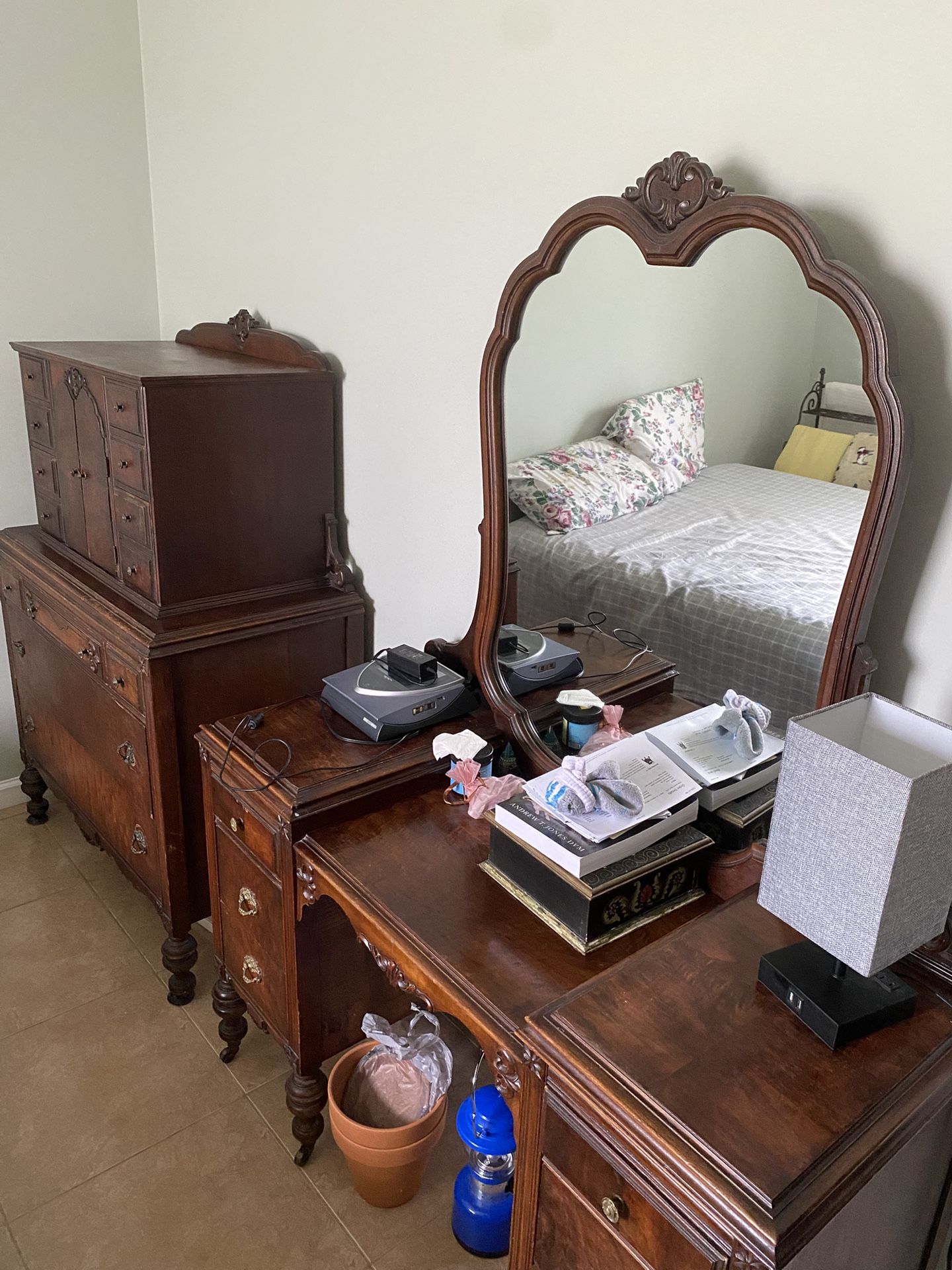 Antique Bedroom Dresser And Vanity W/ Mirror