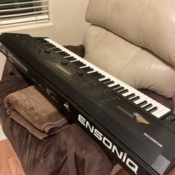 Ensoniq MR 76 WorkStation Piano/Keyboard