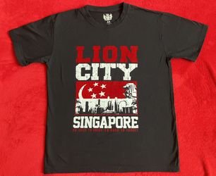 LION CITY SINGAPORE BLACK TSHIRT MENS WOMENS UNISEX ** See HUGE COllection Of VINTAGE - RARE & DESIGNER Items Here ...