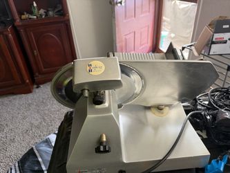 Deli slicer