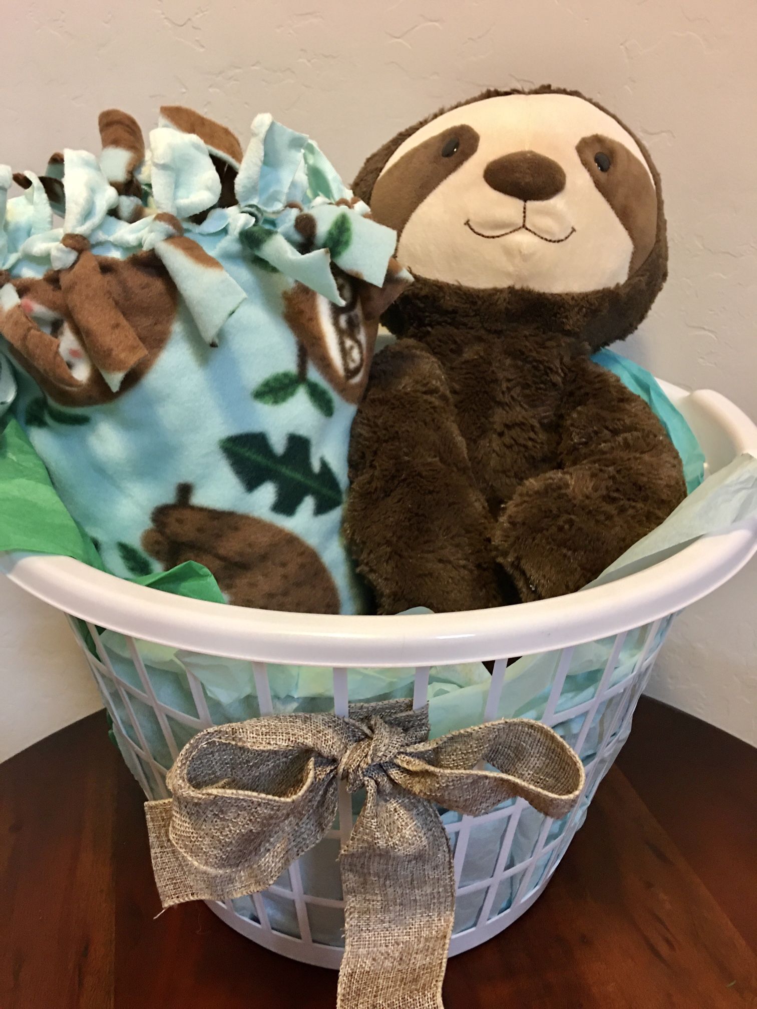 Adorable Sloth Tie Blanket And Plush Gift Basket  Stuffed Animal New Throw Christmas Baby
