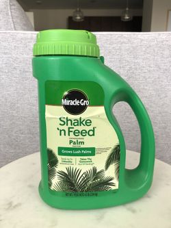 Miracle Grow- Shake n Feed- Palm