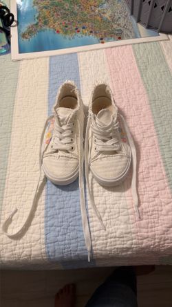 Girls Blowfish shoes ~ 1M