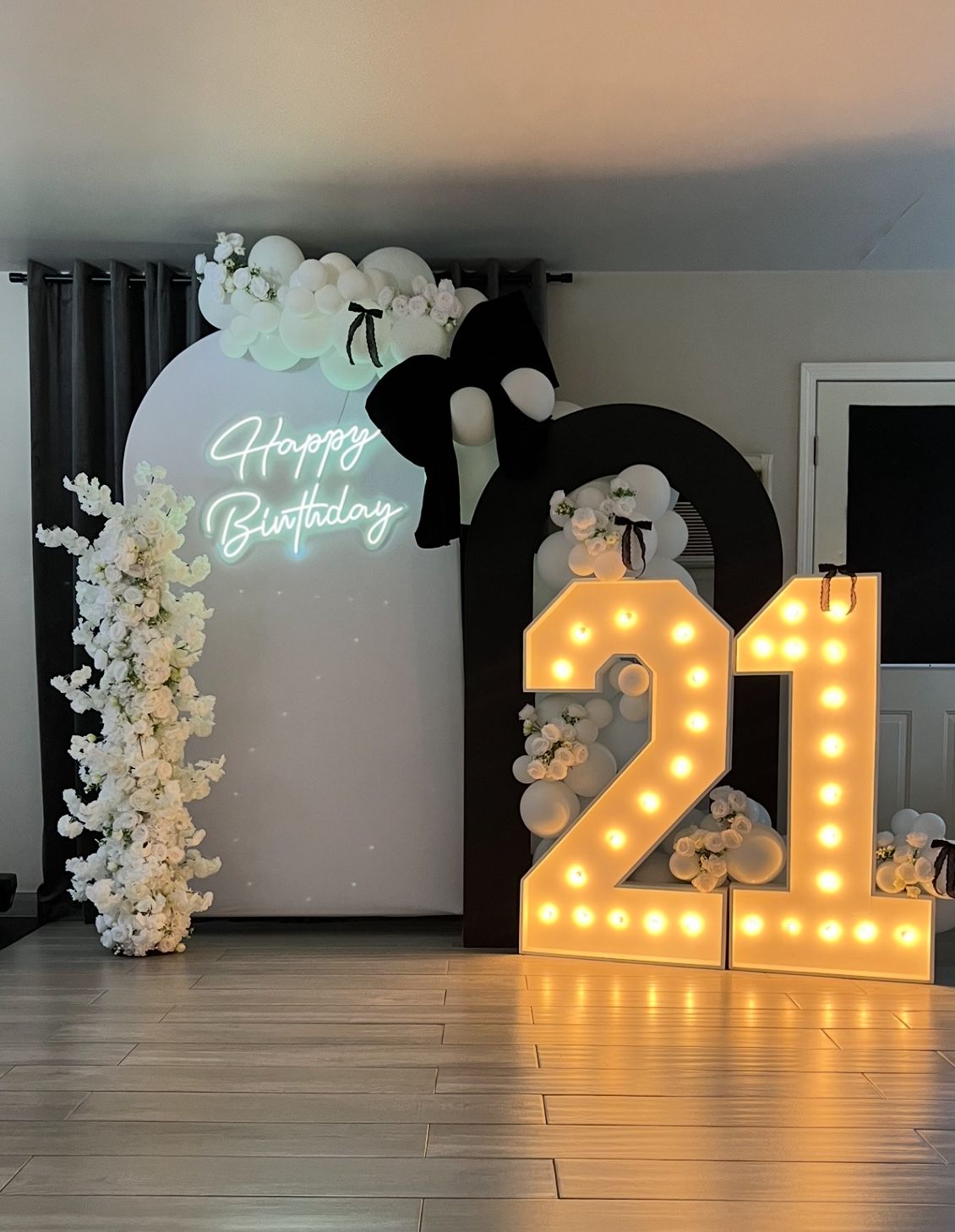 White Flower Column And Large Bow