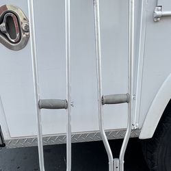 🩼  Walking Adjustable Crutches 🩼 