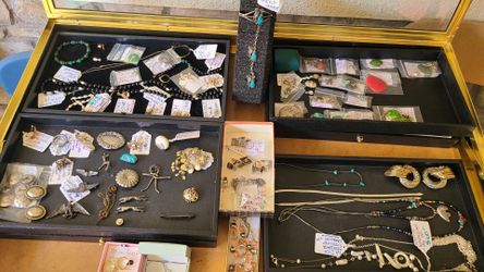 HUGE Highgate Providence Community Yard Sale Sat. 5/9 7:00-2pm 10442 artful stone avenue