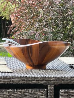 Salad bowl with servers