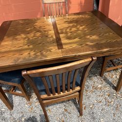 Dinner Table & 4 Chairs 