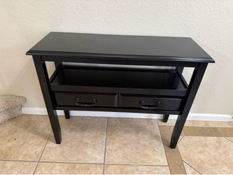Entry way table with 2 drawers