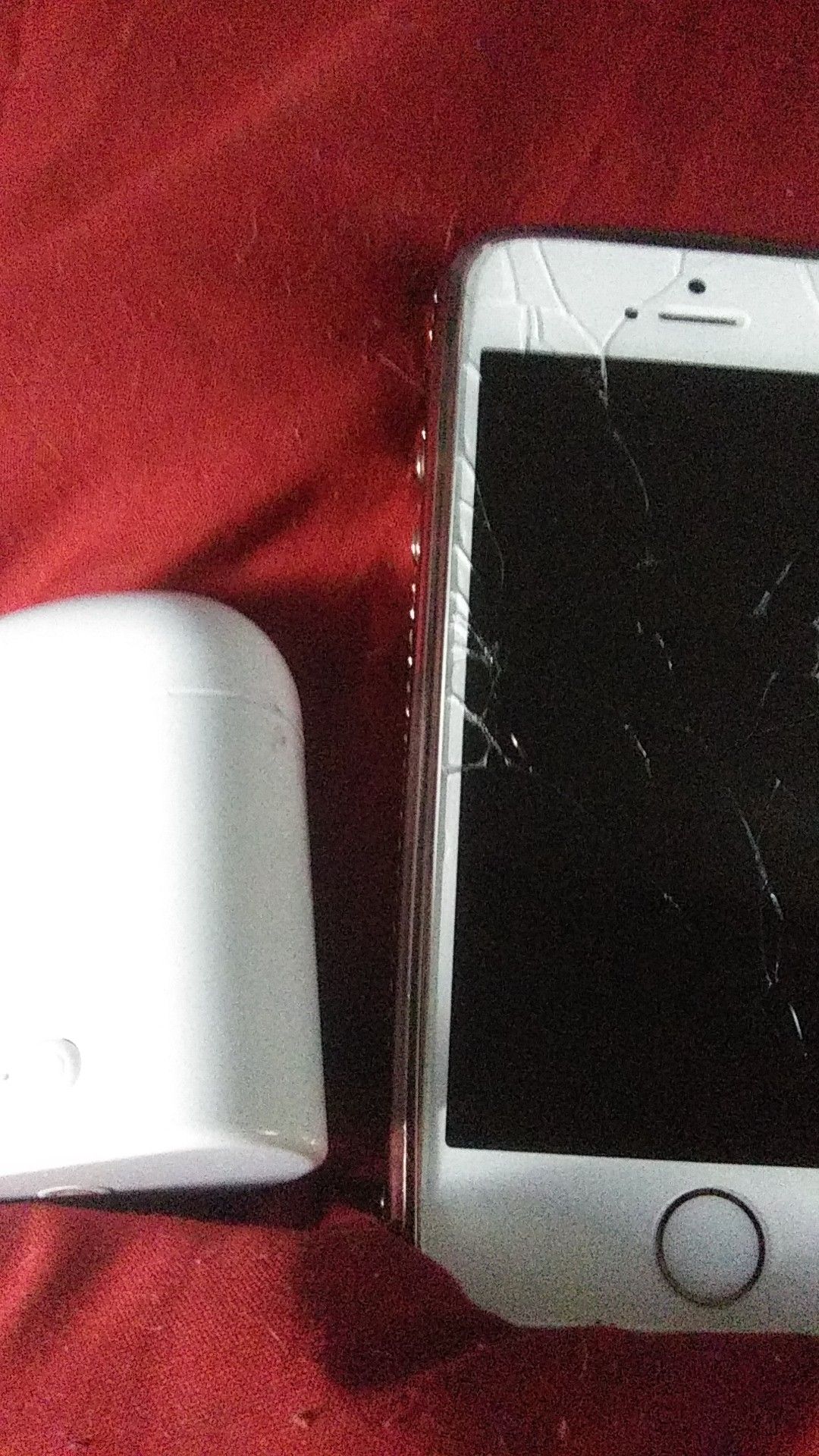 Iphone se and airpods