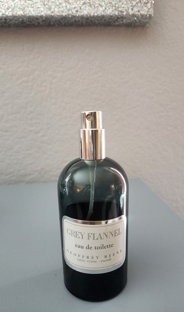 $3 Used Grey Flannel EAU DE TOILETTE