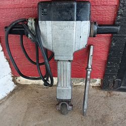 Makita Jack Hammer 64lb. "Works Great"