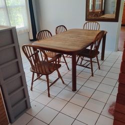 Dining Room Table (Oak Wood)