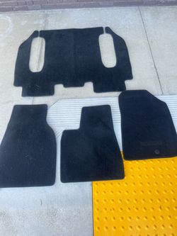 Like new KIA Forte interior carpet kit