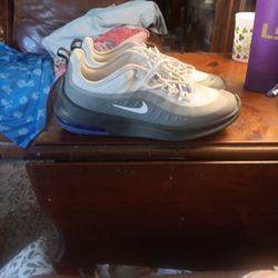 Nike Air max Size 8