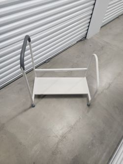 Step 2 Bed 35x33x19 Pre-owned