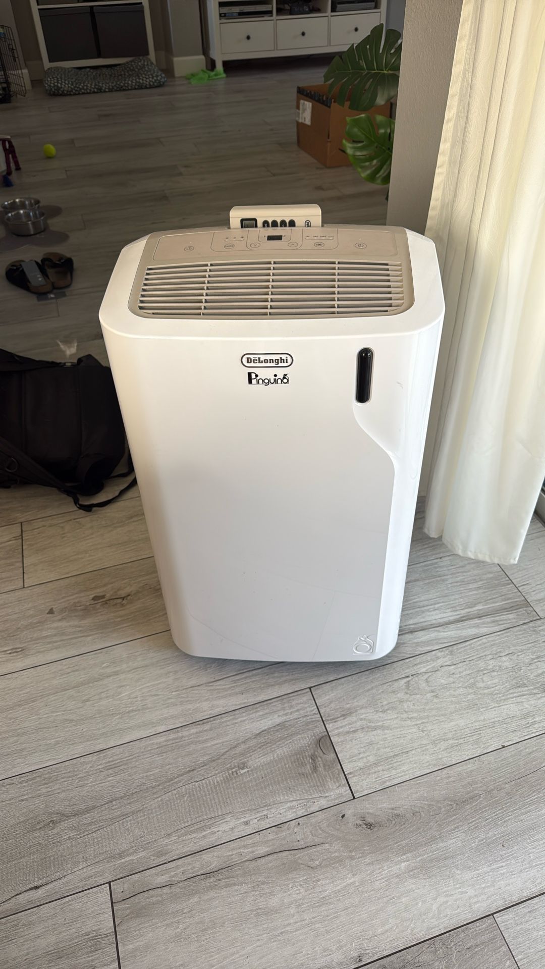 DeLonghi Penguino Portable AC - not cooling