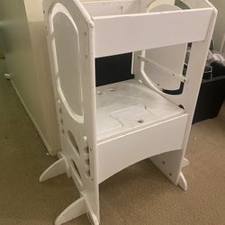 Learning Tower - Little Partners