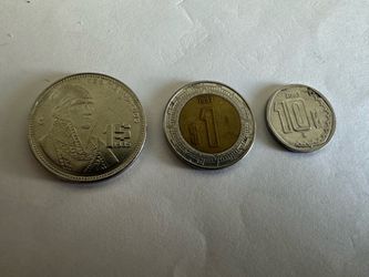 Mexican Peso Coins Lot - 1985 1$ Peso, 1997 $1 Peso & 2003 10 Centavos