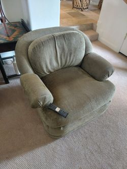 Green Swivel Chair