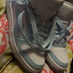 Blue And White Pumas