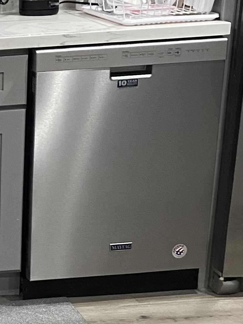 Dishwasher - Maytag 