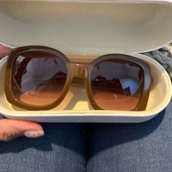 Chloé CL2123 C02 Oversized Brown Gradient Sunglasses 140mm w/ Case
