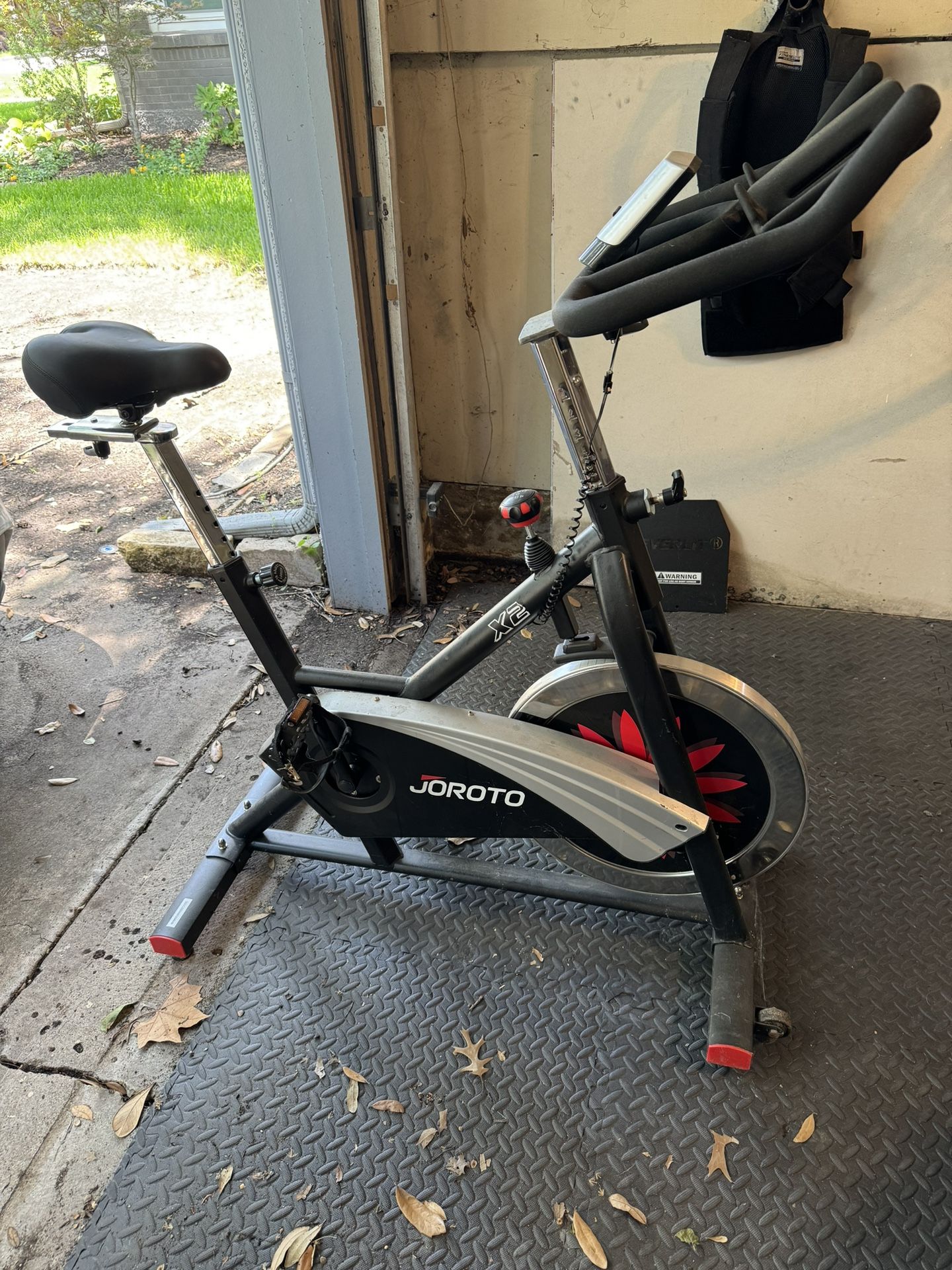 Indoor Exercise Bike / Joroto resistance Bike