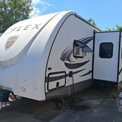 Nice Complete Salv Title 