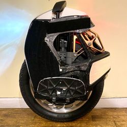 KINGSONG S18 ELECTRIC UNICYCLE 