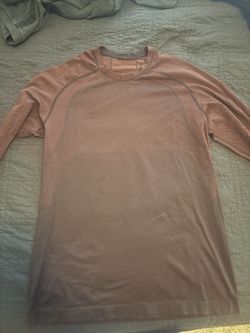 Lululemon workout top Men (M)