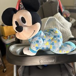 Disney Baby Musical Crawling Pals Plush, Mickey Mouse, 