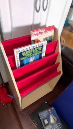Book shelf for kids