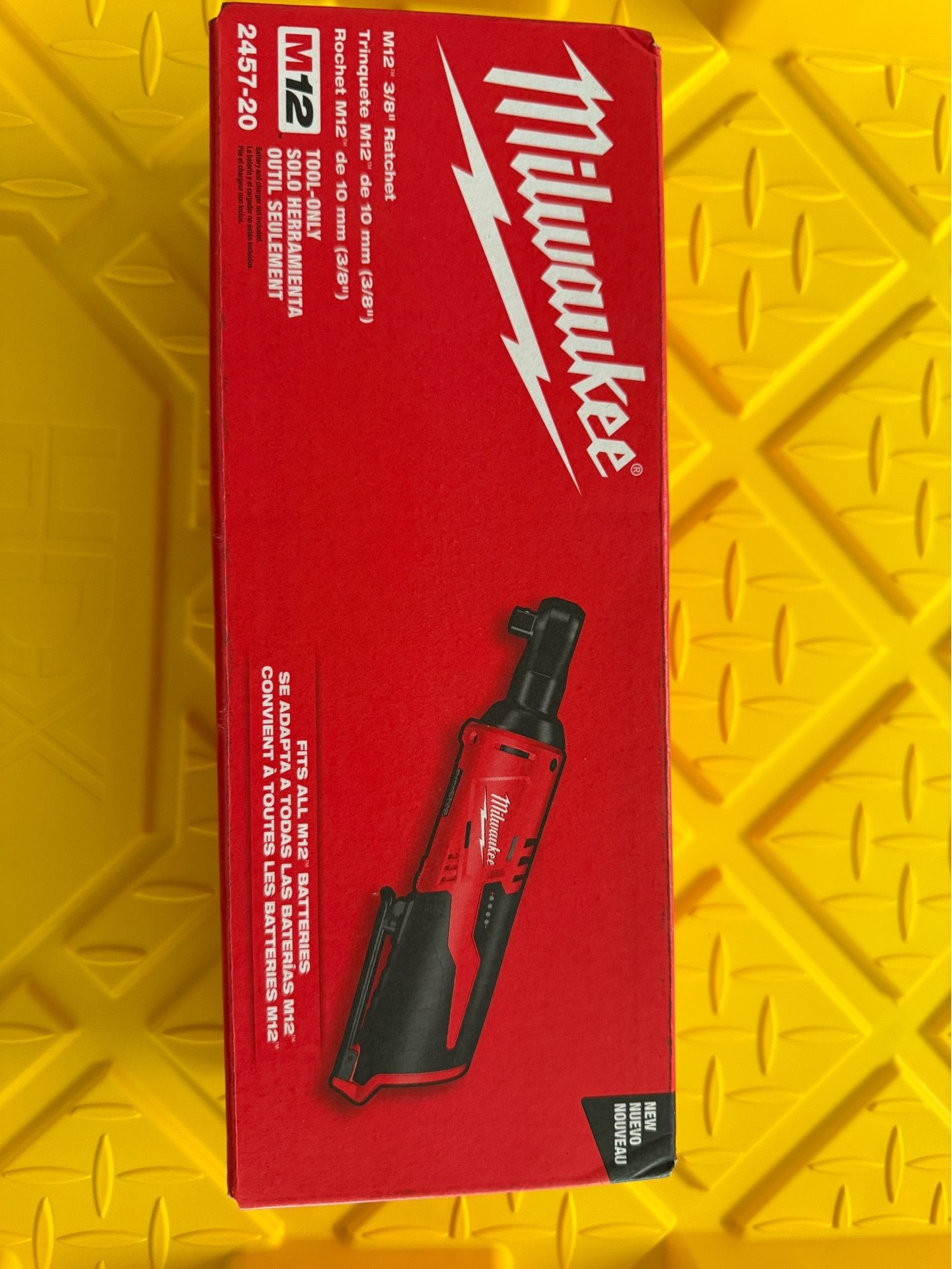 Milwaukee M12 Cordless 3/8 Ratchet