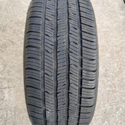 Tire 225/4018 Good condition 90%