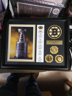 Boston Bruins collectable plaque