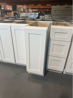 Spice rack cabinet