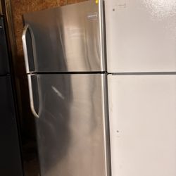 Refrigerator Top Freezer 