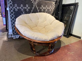Papasan Chair with Off White Cushion