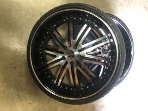 Photo 22 inch wheels 5 lug