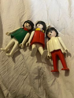 PLAYMOBILE