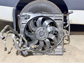 2025 Mercedes Sprinter 2.0 Fan with shroud