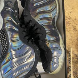 Foamposite One Hologram 