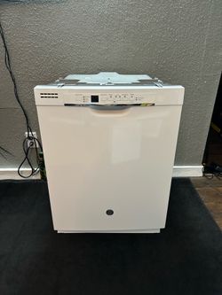 White GE Dishwasher