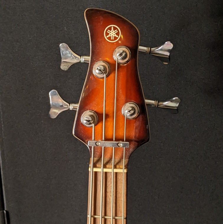 Yamaha Sunburst Bass Guitar 