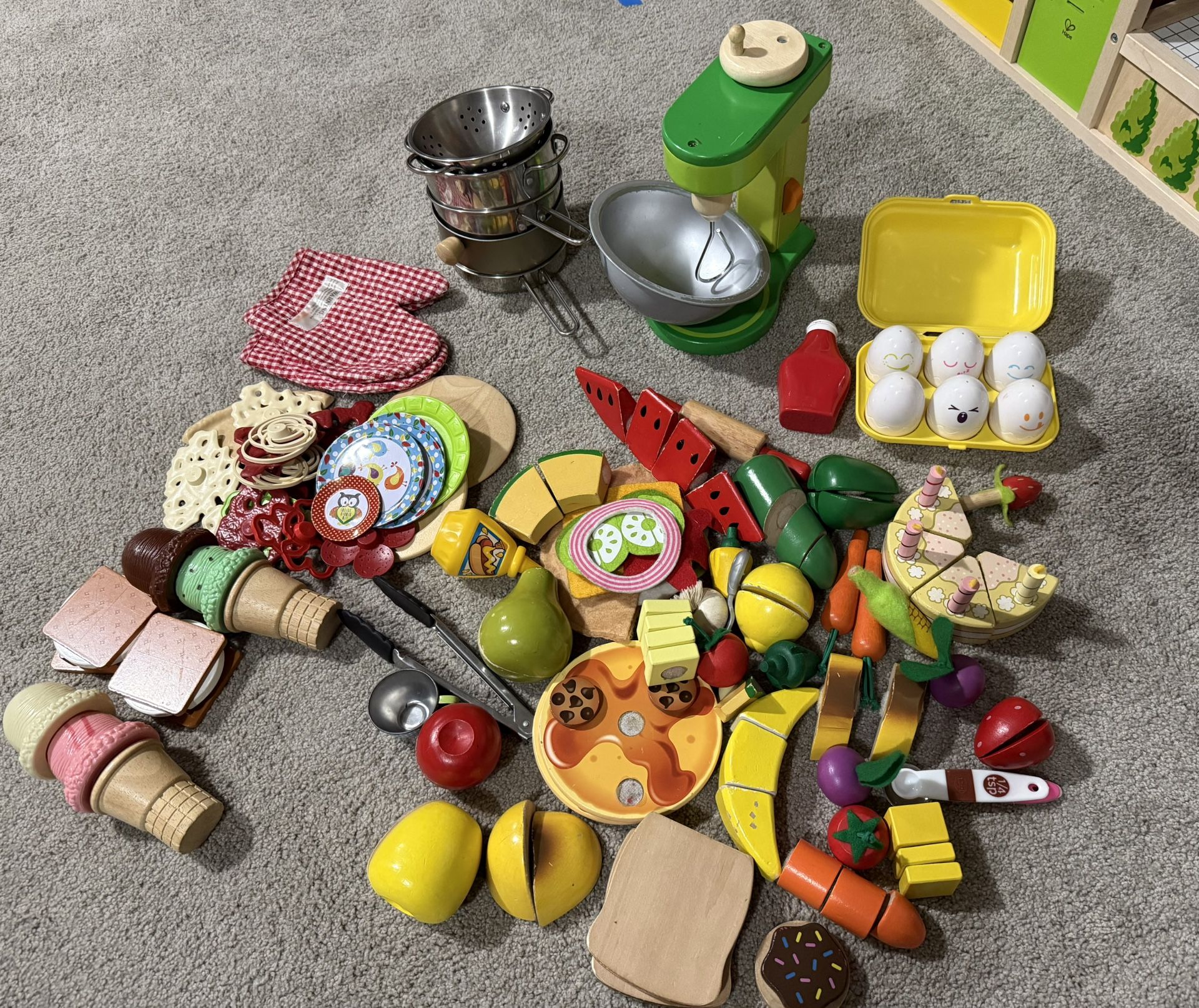 A Lot Of Play Food -Mostly Melissa & Doug