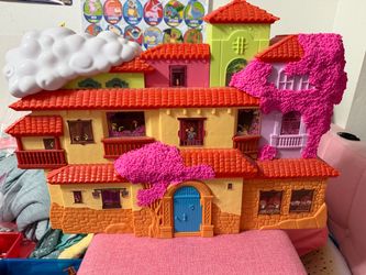 Disney Encanto Magical Casa Madrigal Playset